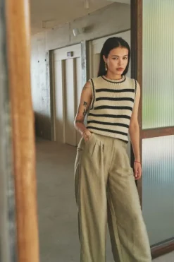 By bar Truien*billy top | sand