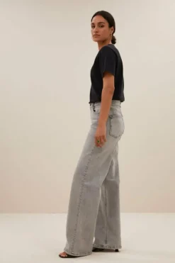 By bar Tops & Shirts*holy logo top | jet black