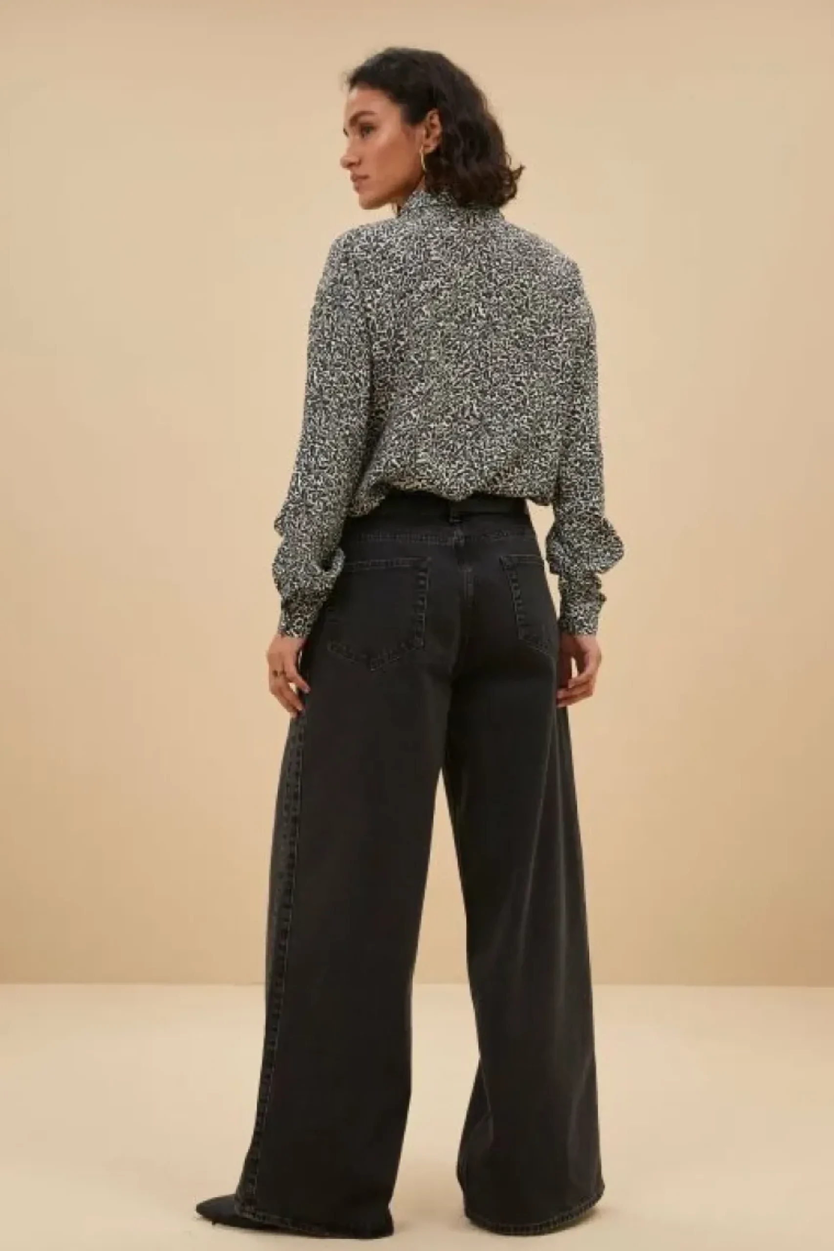 By bar Blouses*lykke calm flower blouse | calm flower print