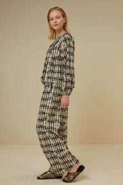 By bar Blouses*nova tie dyed blouse | tie-dye print