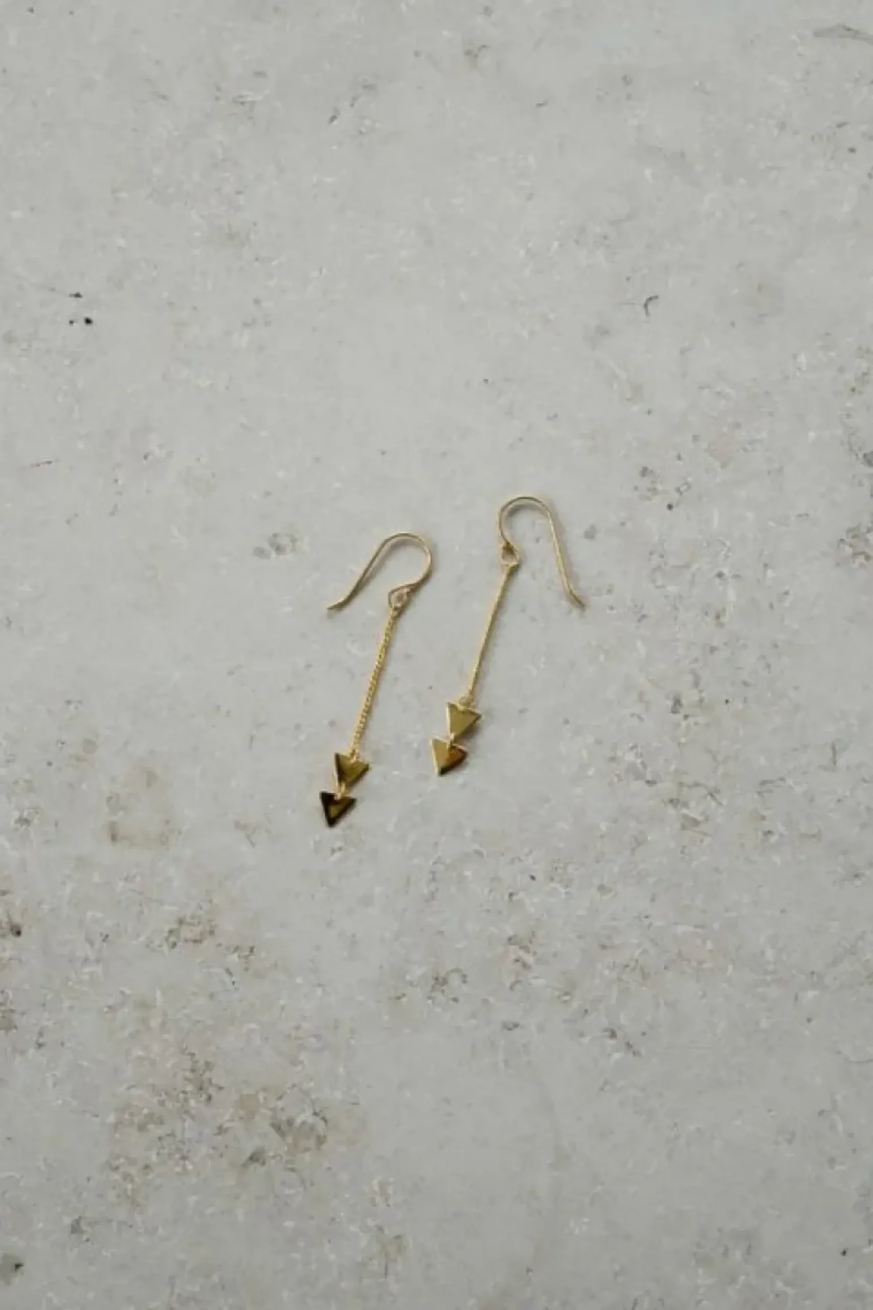 By bar Oorbellen|Sieraden*PD Arrow | gold