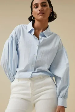 By bar Blouses*sarah chambray blouse | light blue
