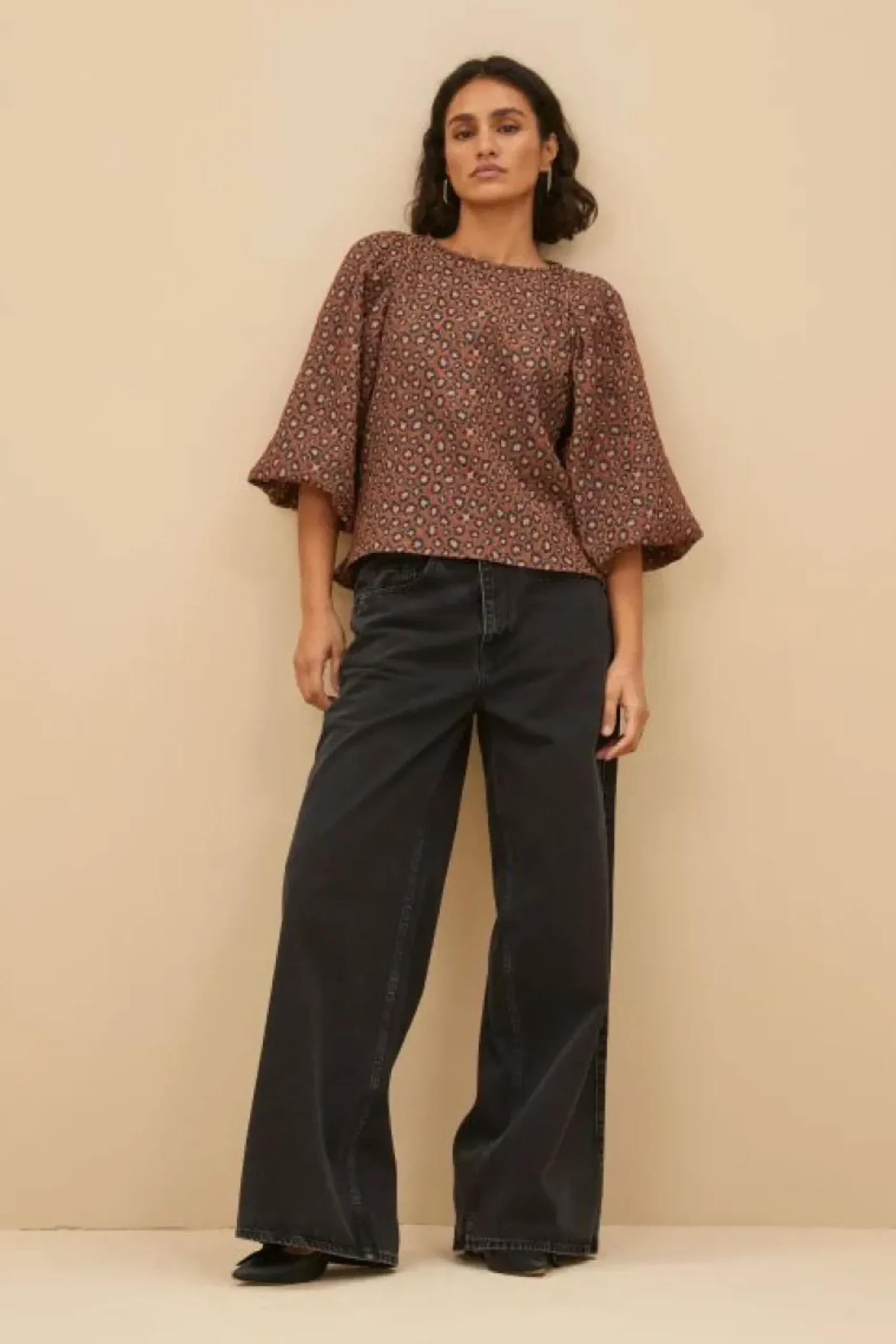 By bar Blouses*zasu jacquard blouse | brown panter print